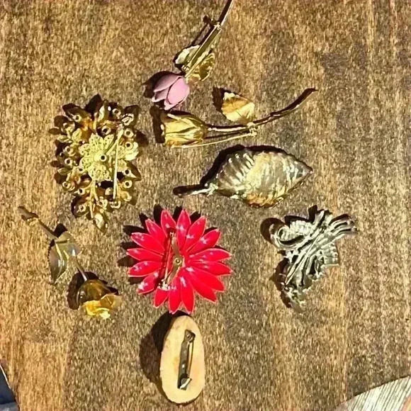 Brooch Bundle for Crafting - Picture 2 of 11